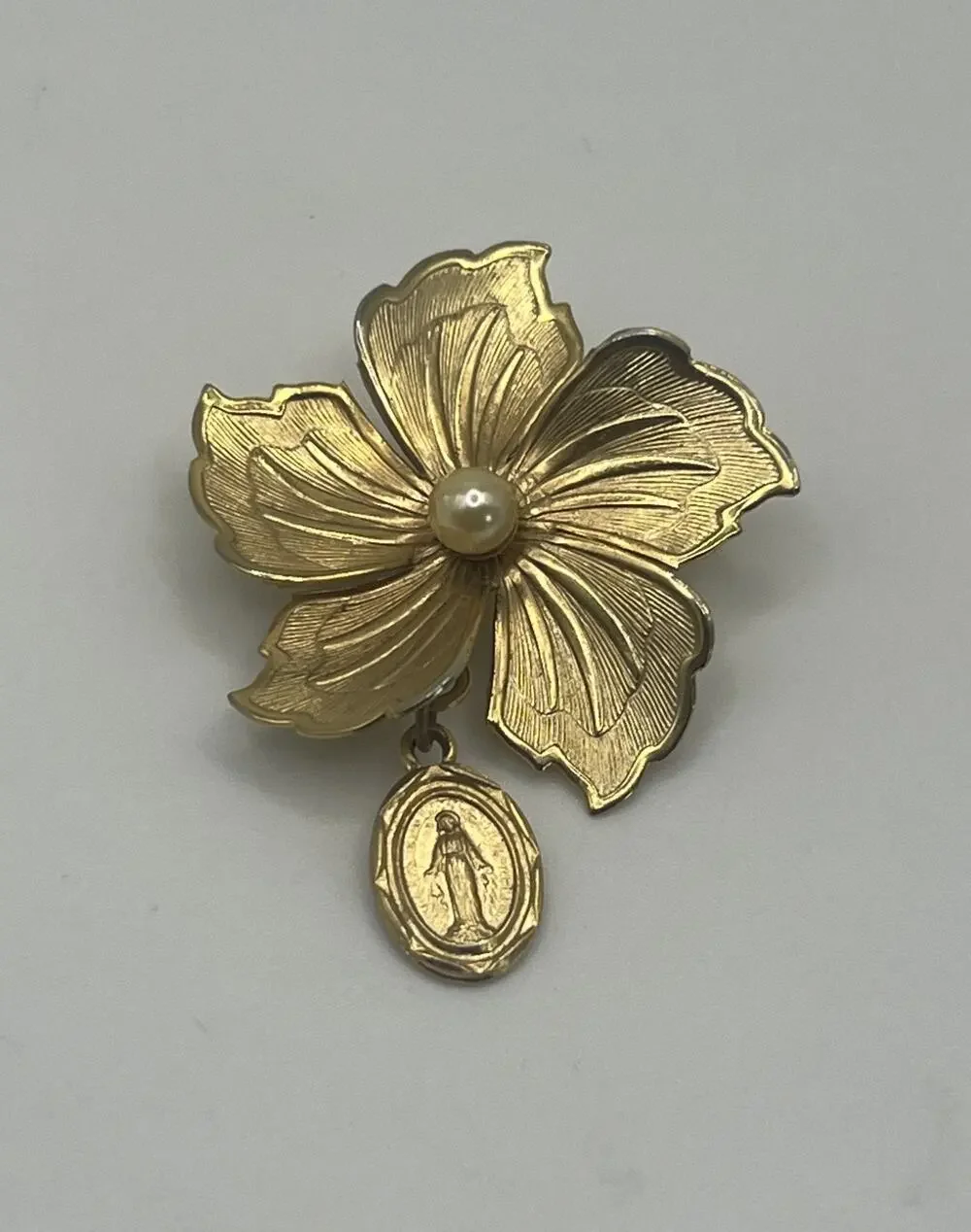 Vintage Textured Gold Tone Flower Faux Pearl & Miraculous Medal Charm Brooch